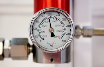 Services 15 Fletchers Facilities Ltd - 400 industrial pressure meter min